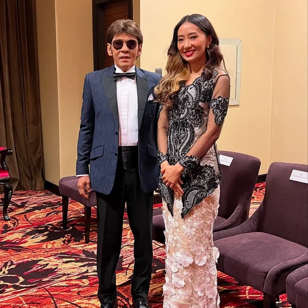 My Island Home, sebuah lagu karyaan original saya adalah sebuah lagu cinta tentang Negeri kesayangan...